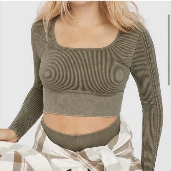 NWT Offline By Aerie Seamless Cable Square Neck T-Shirt | Size: Large - Picture 2 of 6